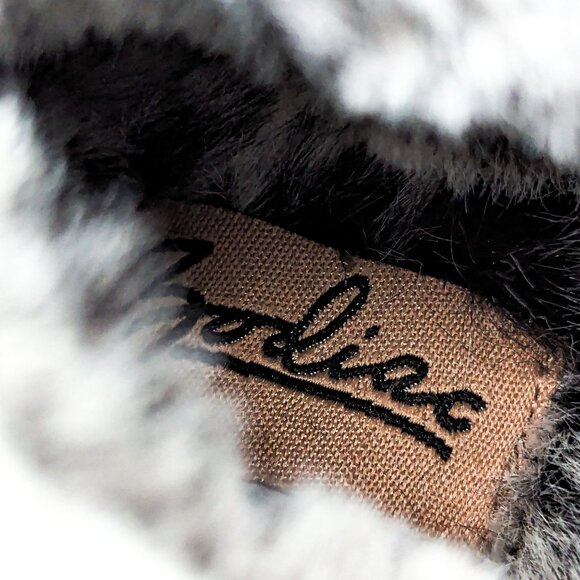 Zodiac Wmn Canyon Water Repellent Faux Fur Black Distressed Suede Boots size 8.5 - Picture 8 of 8